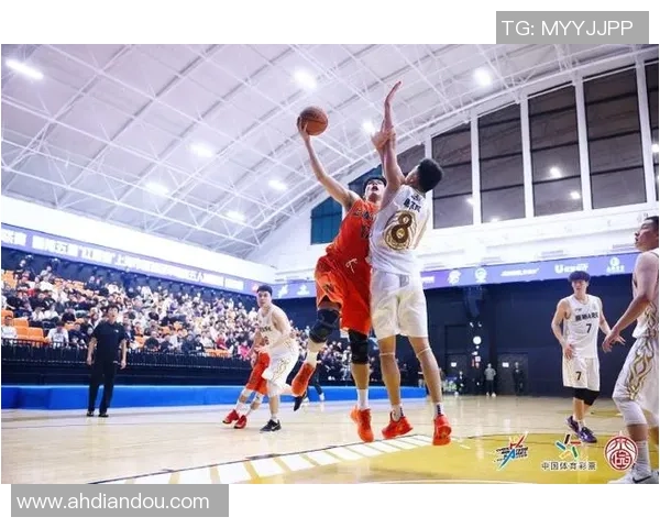 上海篮球队近期状态分析与未来发展展望聚焦篮球热潮